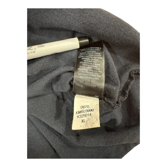 DKNY Jeans NYC Crest Graphic Tee XL Black Tribeca SoHo Village V-Neck - Picture 8 of 8